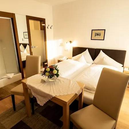 Helga Ξενοδοχείο